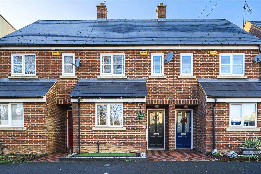 Main image of property: Cotterells, Hemel Hempstead, Hertfordshire, HP1