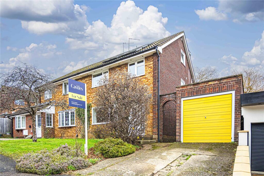 Main image of property: Ridge Lea, Warners End, Hemel Hempstead, Hertfordshire, HP1