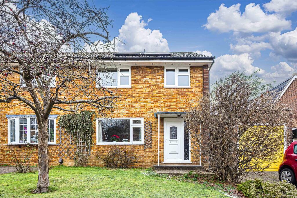 Main image of property: Ridge Lea, Warners End, Hemel Hempstead, Hertfordshire, HP1