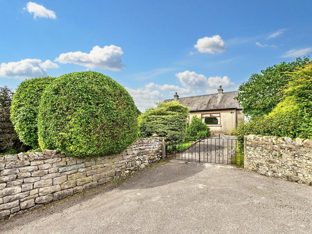 Main image of property: Crooklands, Milnthorpe, LA7