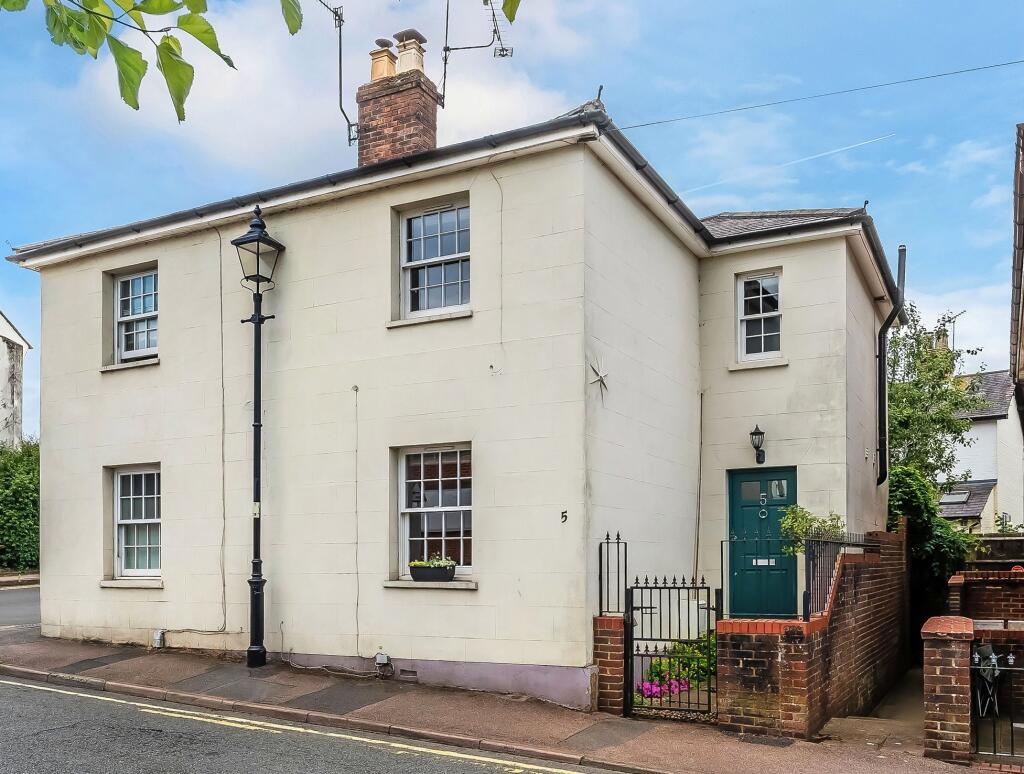 Main image of property: Junction Road, Dorking, RH4