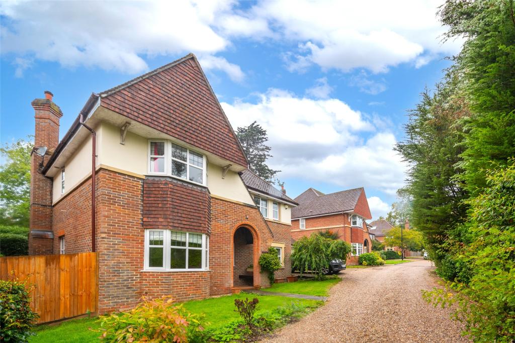 4 bedroom detached house for sale in The Fairways, Redhill, Surrey, RH1