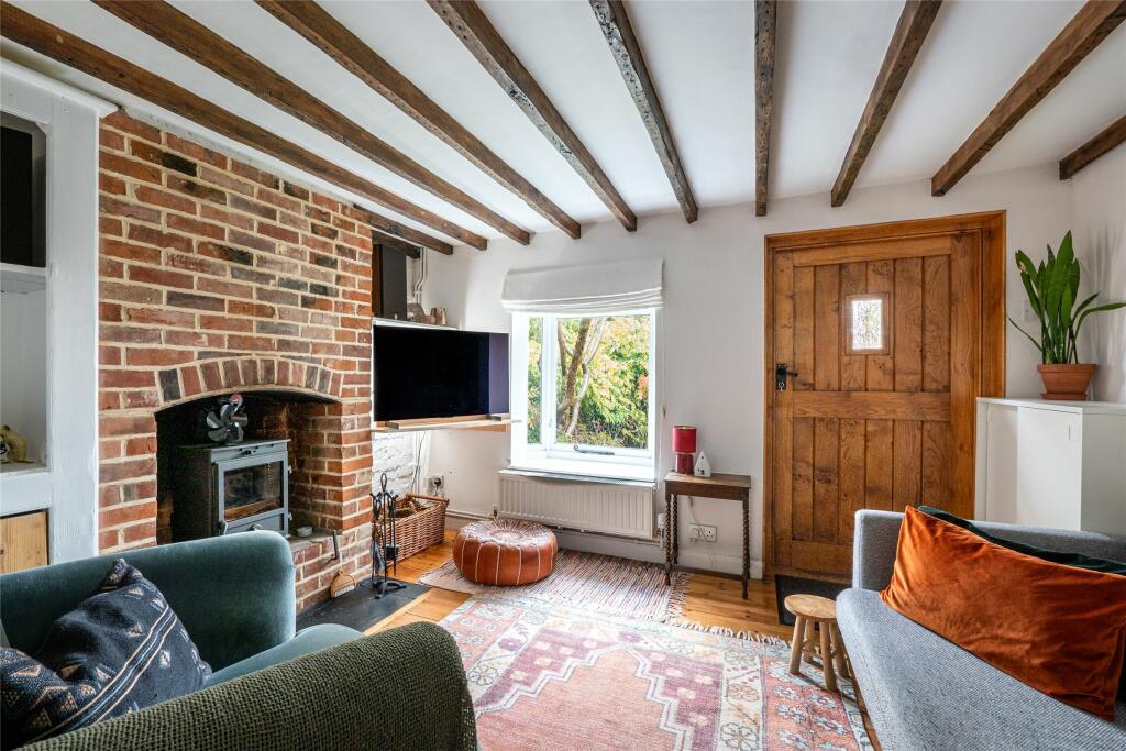 2 bedroom terraced house for sale in Little Common Lane, Bletchingley