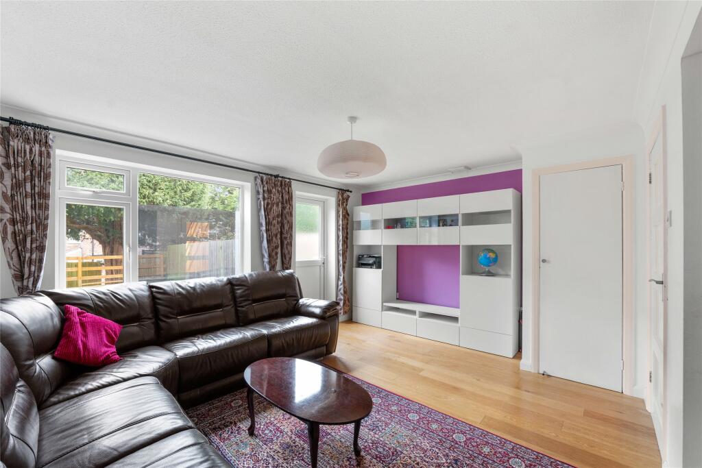 3 bedroom terraced house for sale in Saxon Way, Reigate, Surrey, RH2