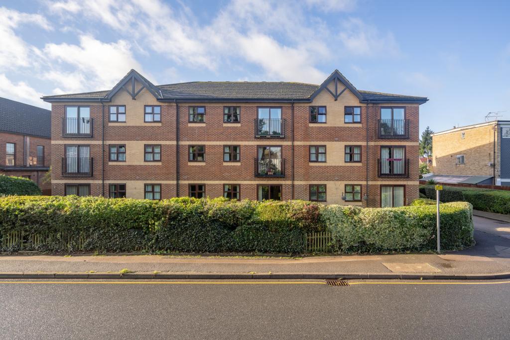 2 bedroom retirement property for sale in Magnolia Court, Victoria Road