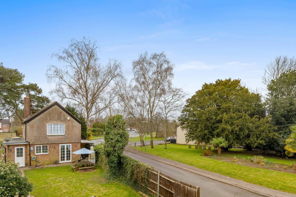 Main image of property: Lee Street, Horley, Surrey, RH6