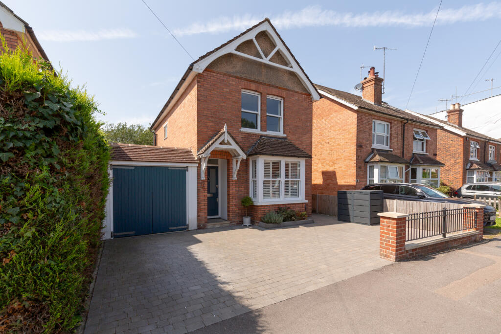 Main image of property: Lumley Road, Horley, Surrey, RH6