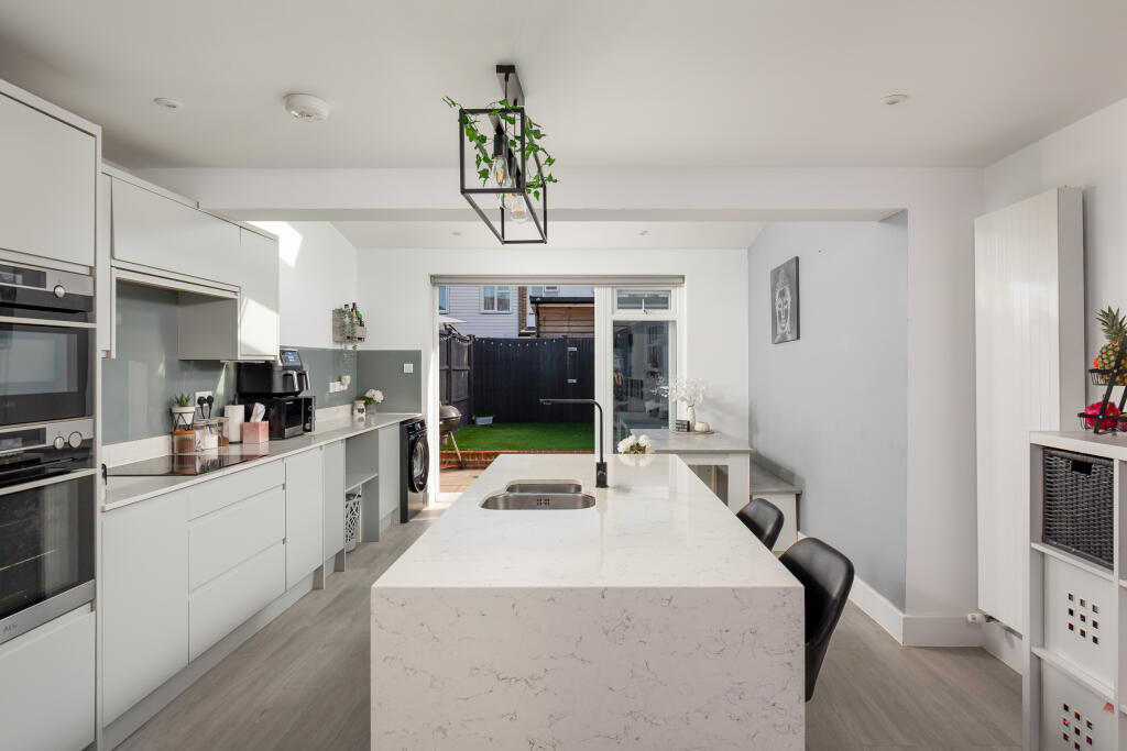 Main image of property: Kingsley Road, Horley, Surrey, RH6