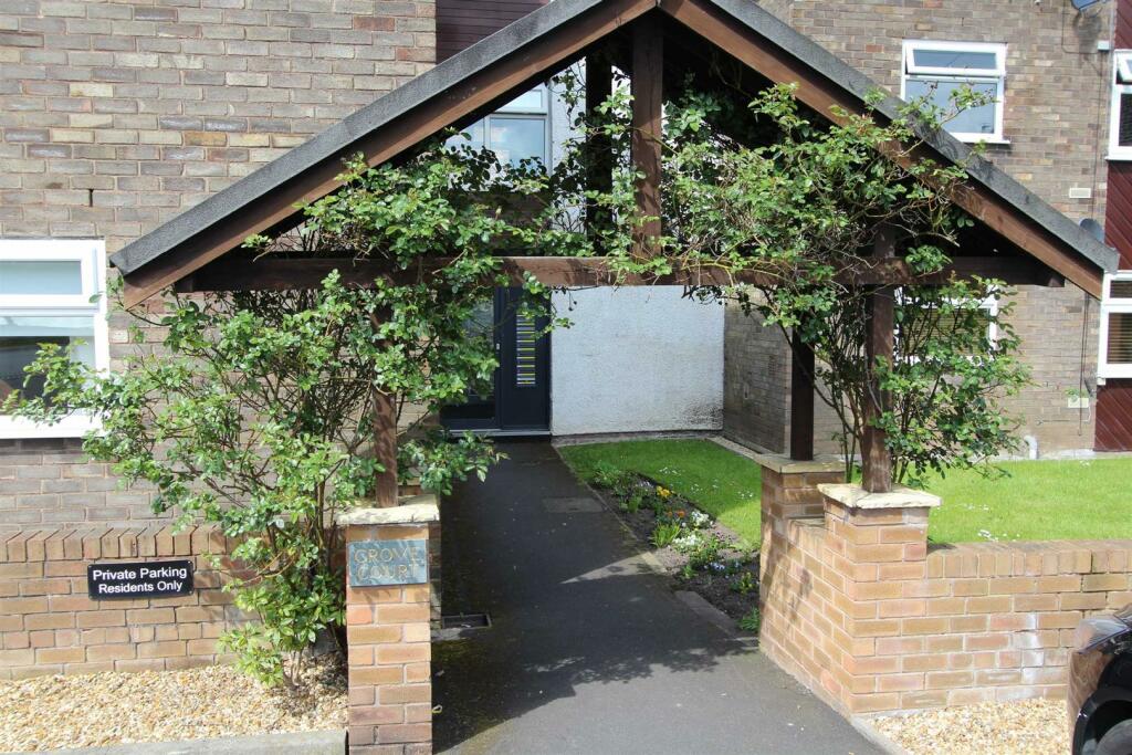 1 bedroom flat for rent in West Hyde, Lymm, WA13