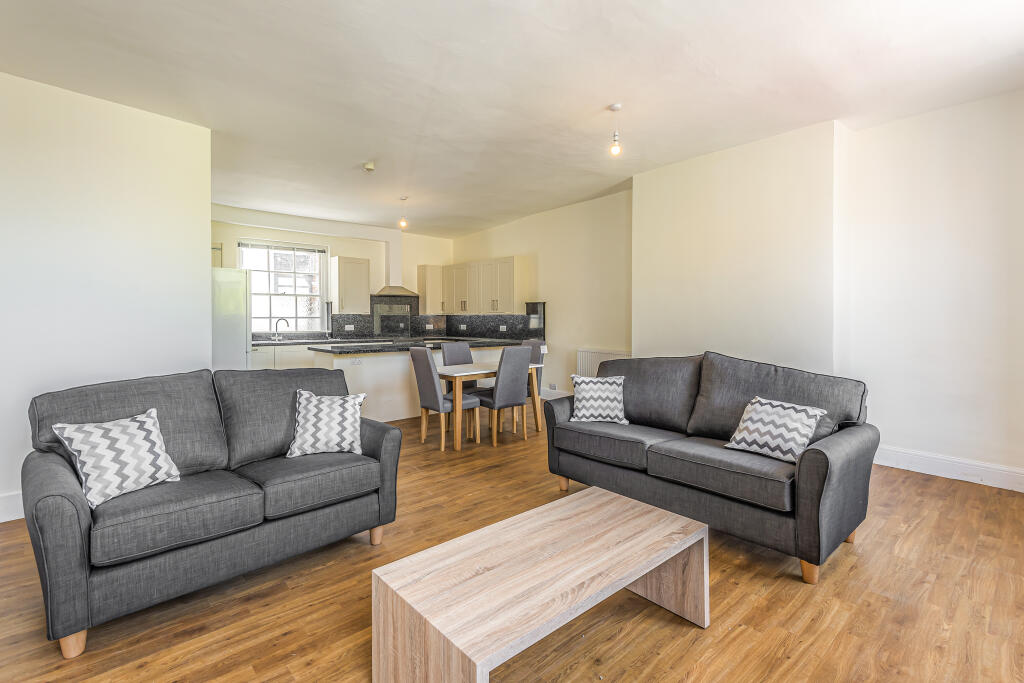 3 bedroom apartment for rent in The Square, Abingdon, OX14