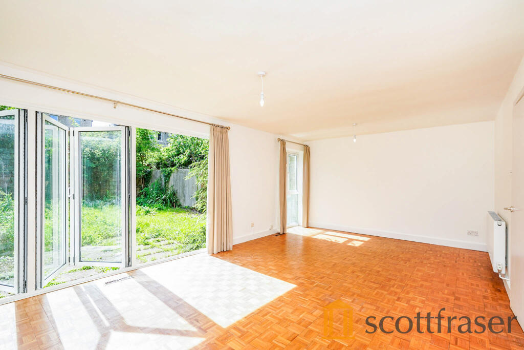 Main image of property: Benson Place, Central North Oxford, OX2