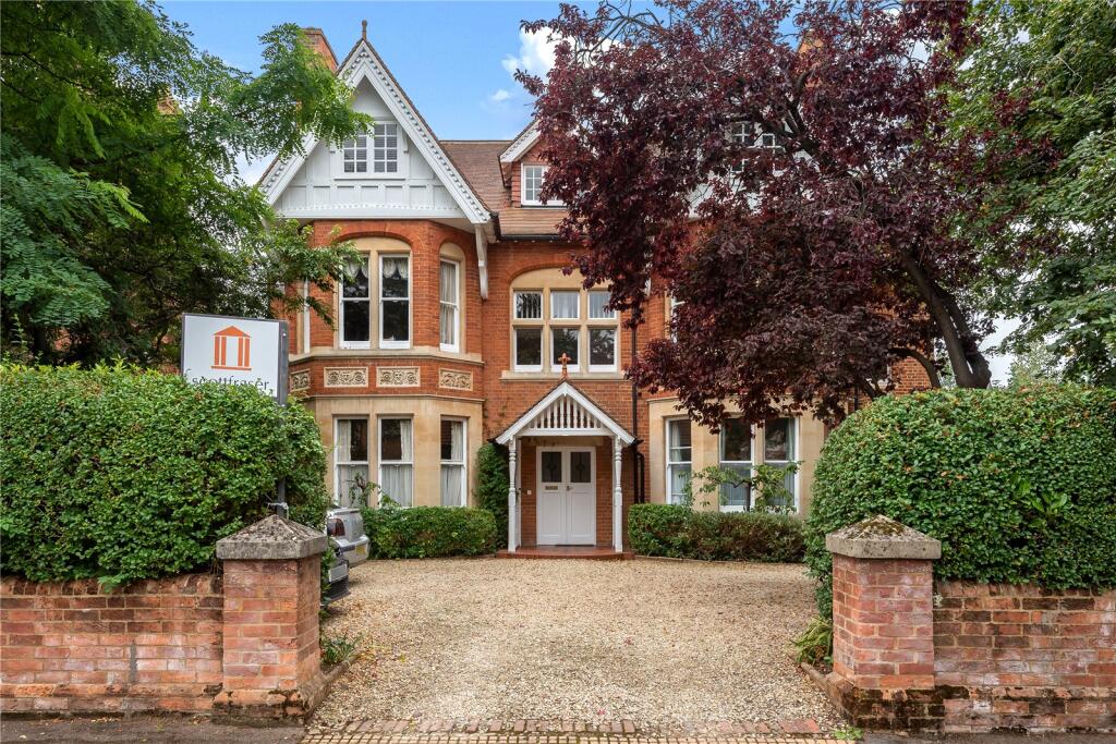 Main image of property: Rawlinson Road, OX2