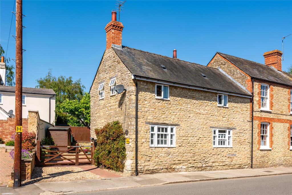 Main image of property: High Street, Stoke Goldington, Buckinghamshire, MK16