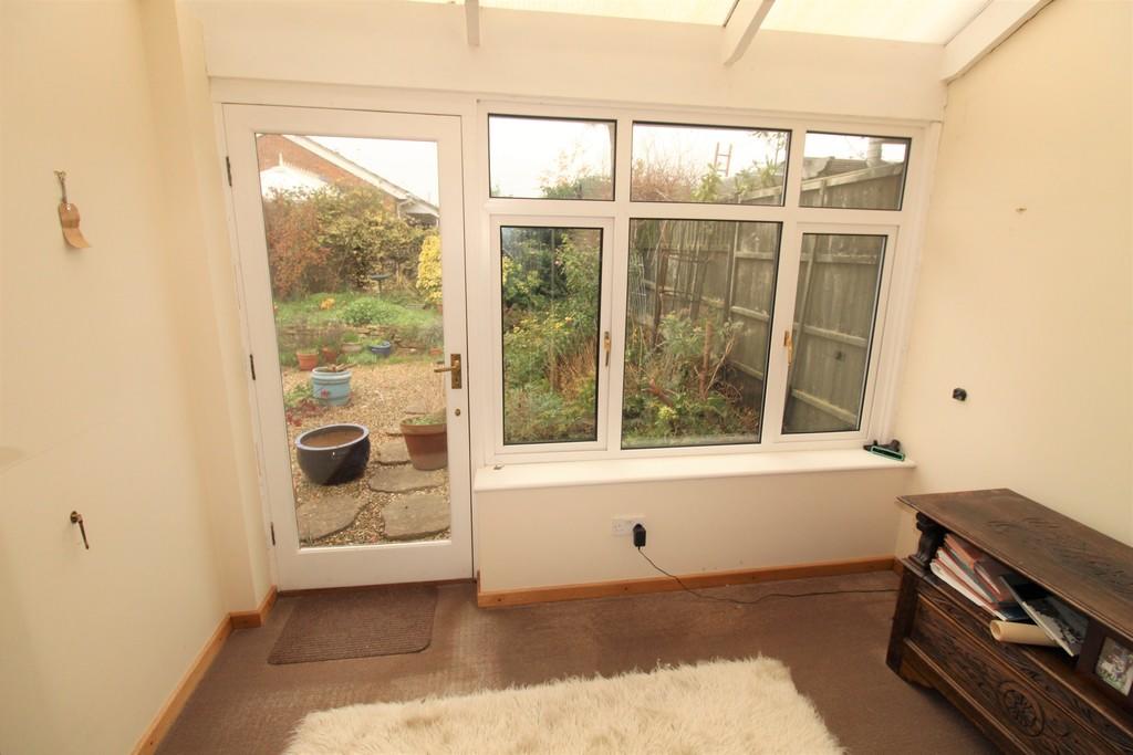 3 bedroom semidetached house for sale in Northfield Close, Gamlingay, SG19