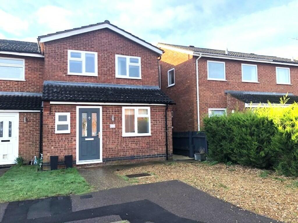 3 bedroom semidetached house for sale in Braybrooks Drive, Potton