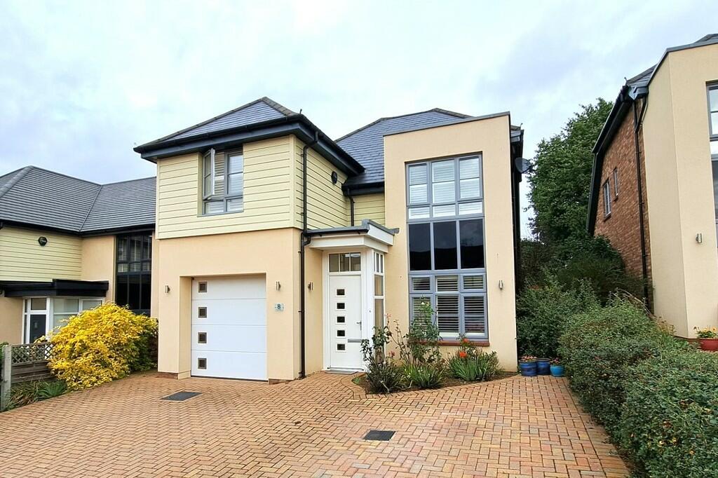 4 bedroom detached house for sale in Cowslip Lane, Gamlingay, SG19