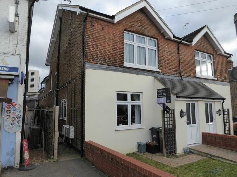 1 bedroom flat for rent in Nutfield Road, Merstham, Redhill, RH1