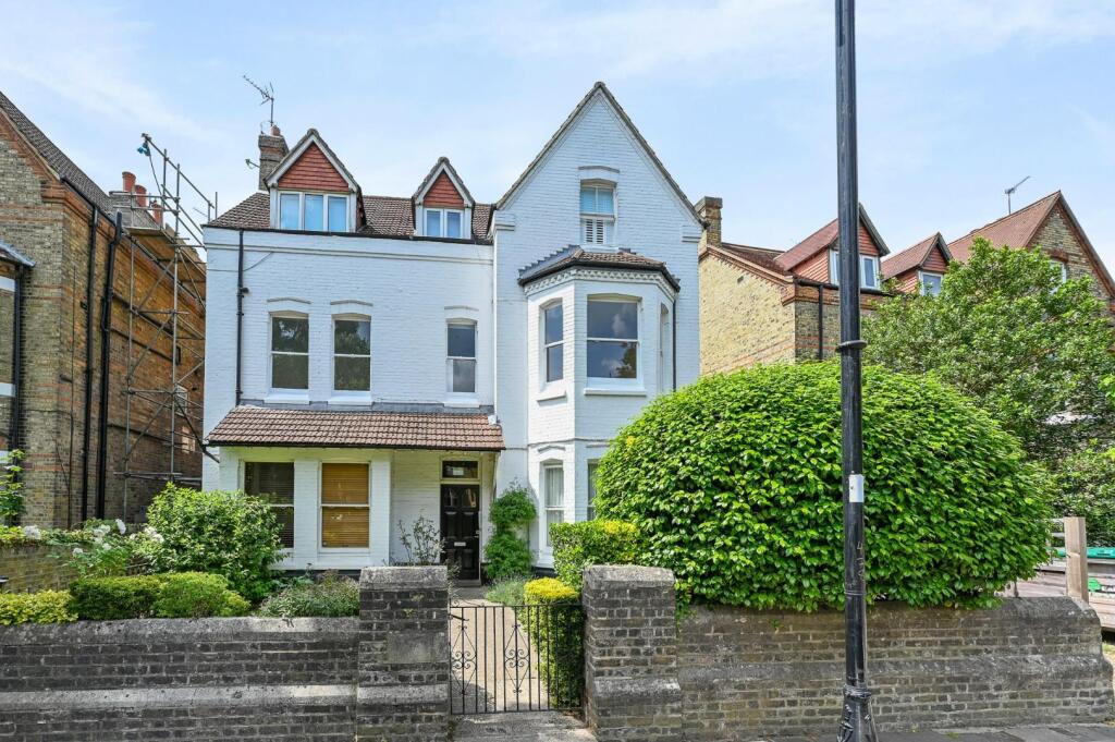 Main image of property: Grange Park, Ealing