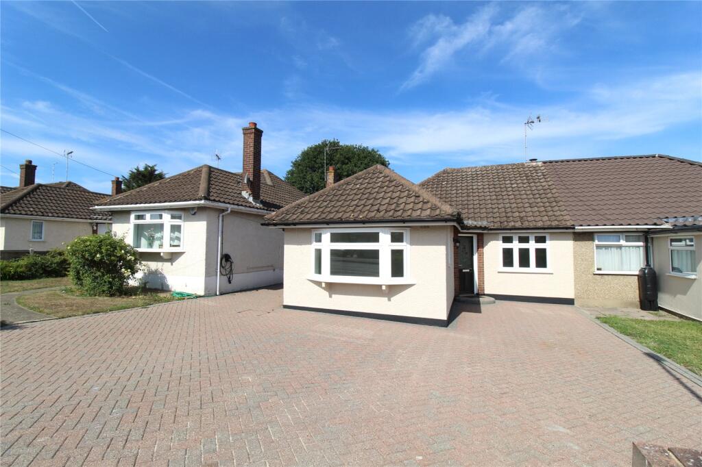 Main image of property: Hatfield Road, Rayleigh, Essex, SS6