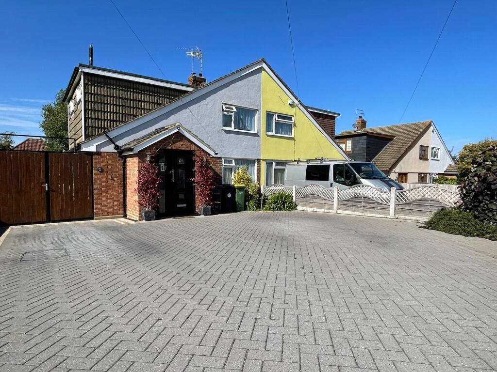 Main image of property: Exmouth Drive, Rayleigh, Essex, SS6
