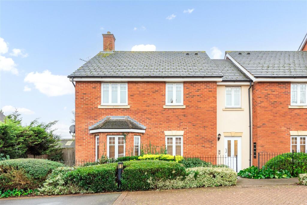 Main image of property: Pump Place, Old Stratford, Milton Keynes, Northamptonshire, MK19