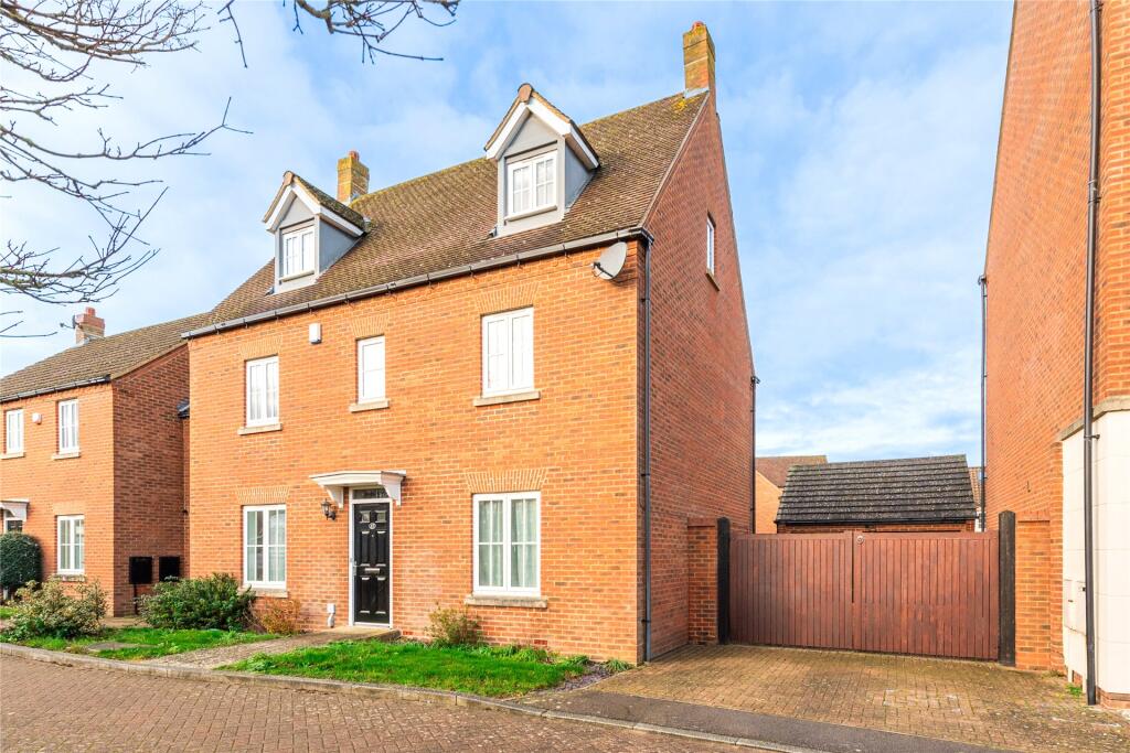 Main image of property: Merman Rise, Oxley Park, Milton Keynes, Buckinghamshire, MK4