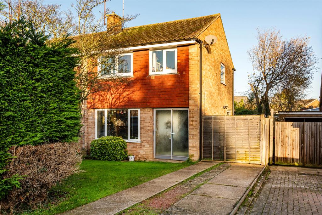 Main image of property: Chicheley Street, Newport Pagnell, Buckinghamshire, MK16