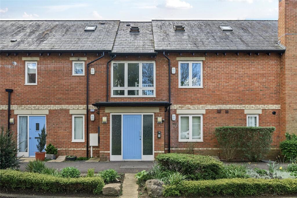 Main image of property: Tankard Close, Newport Pagnell, Buckinghamshire, MK16