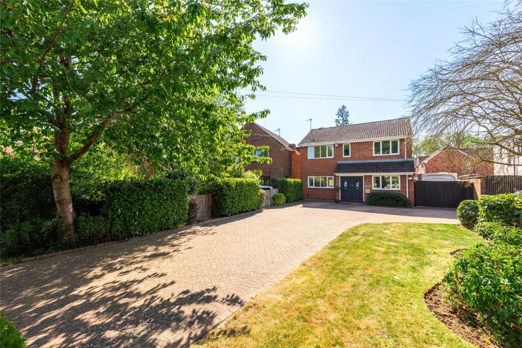 Main image of property: Wolverton Road, Blakelands, Milton Keynes, Buckinghamshire, MK14