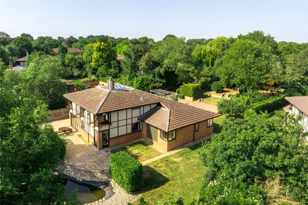 Main image of property: Cottisford Crescent, Marsh Drive, Great Linford, Milton Keynes, MK14