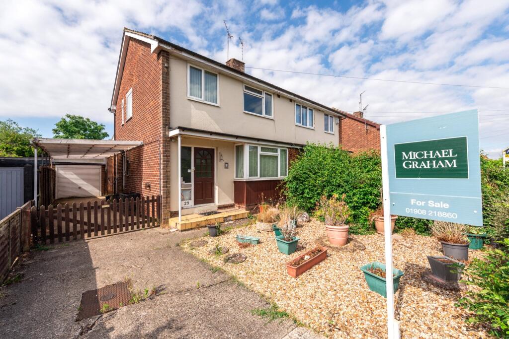 Main image of property: Lakes Lane, Newport Pagnell, Buckinghamshire, MK16