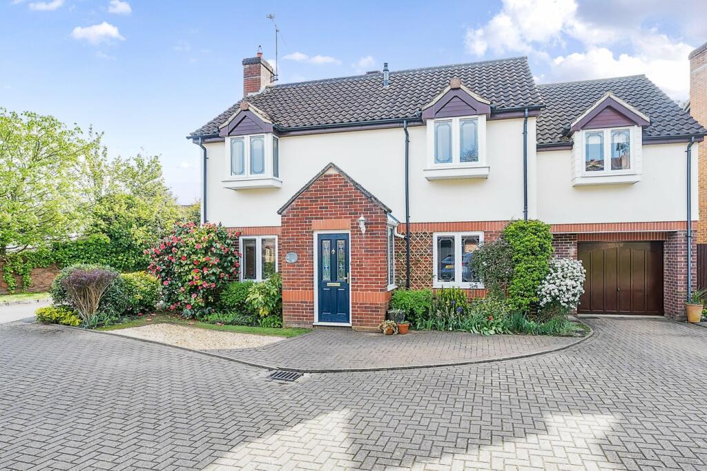 4 bedroom detached house for sale in Forest Dean, Fleet, GU51