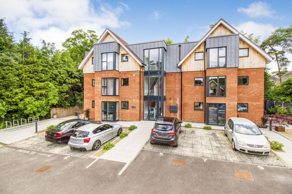 Main image of property: Fleet Road, Fleet, GU51