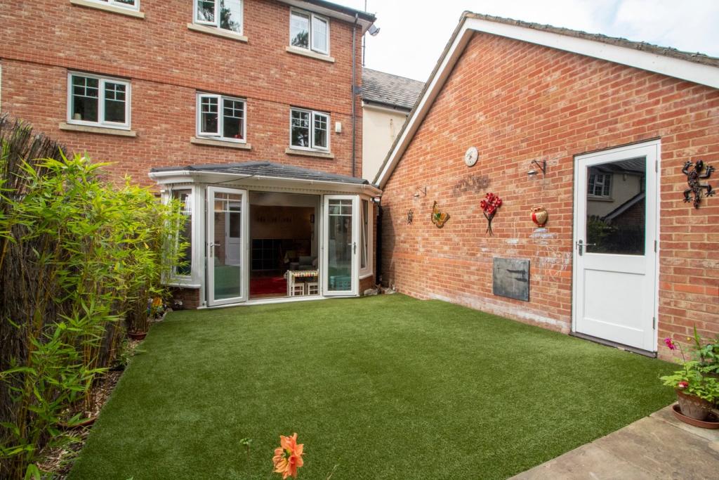 4 bedroom town house for sale in The West Hundreds, Fleet, GU51