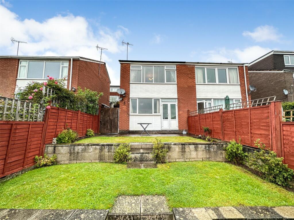 3 bedroom semidetached house for sale in Dunnington Avenue