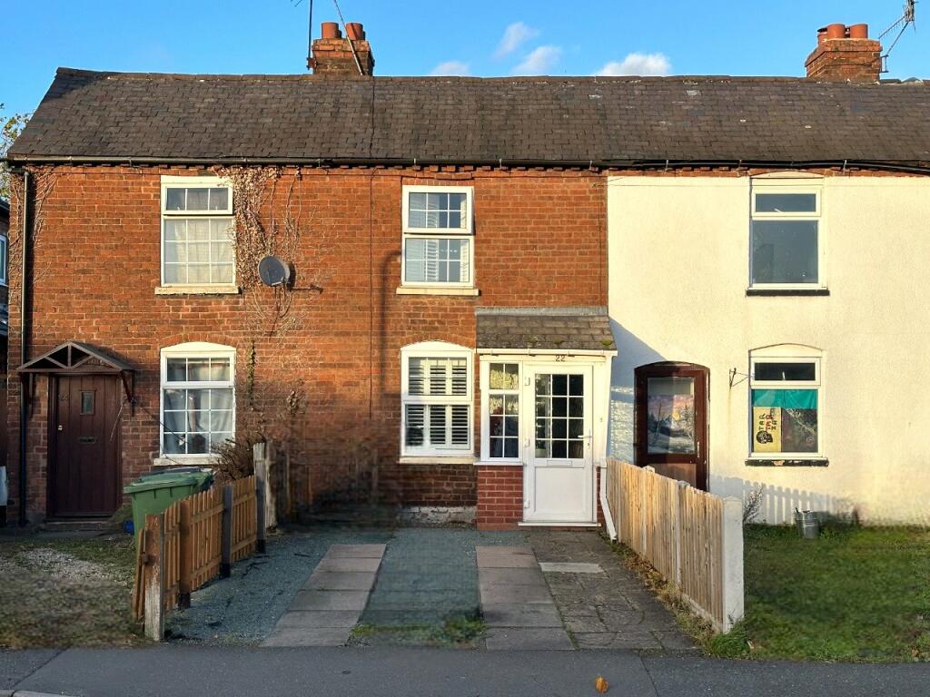 2 bedroom terraced house for sale in Lickhill Road, StourportonSevern