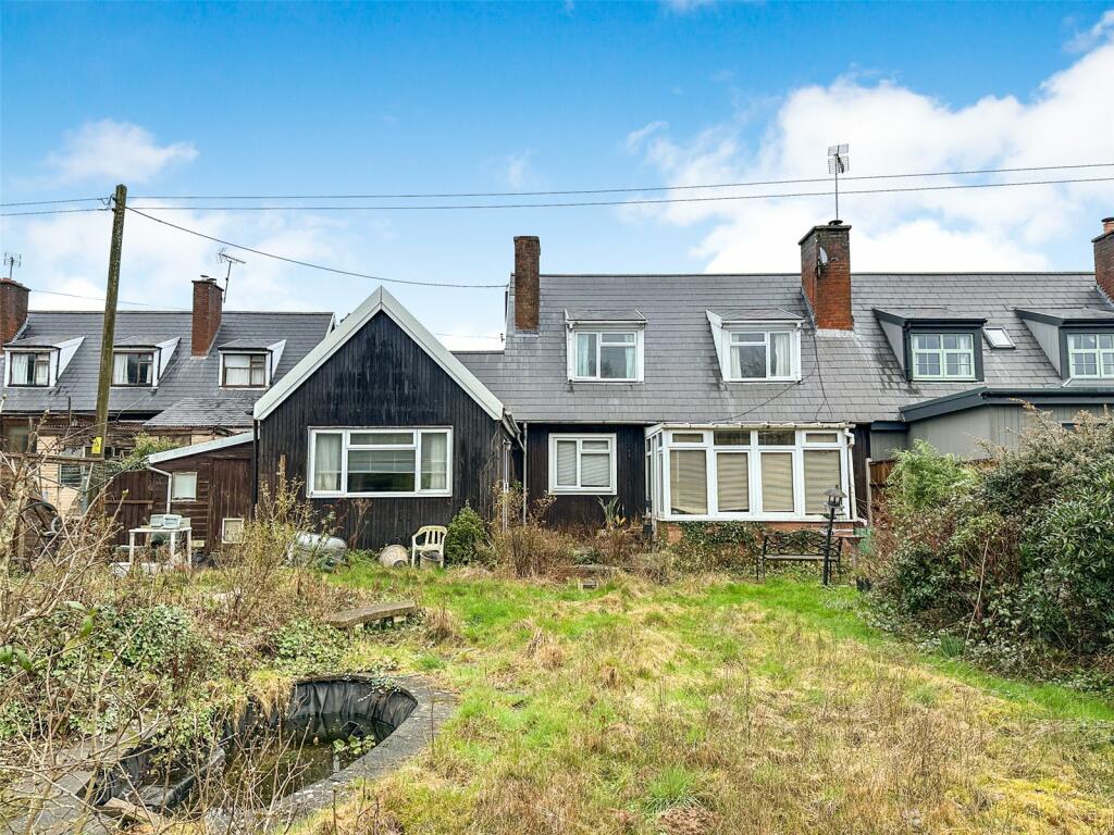 3 bedroom semidetached house for sale in Forestry Houses, Button Oak