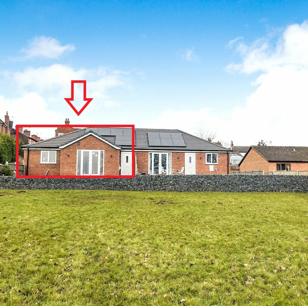 2 bedroom bungalow for sale in Church Street, Highley, Bridgnorth