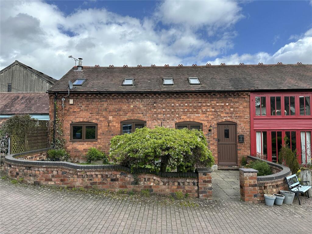 3 bedroom semidetached house for sale in Cleobury Road, Bewdley