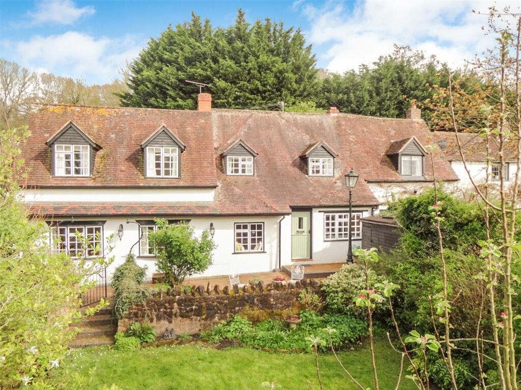 4 bedroom semidetached house for sale in Hampton Loade, Bridgnorth