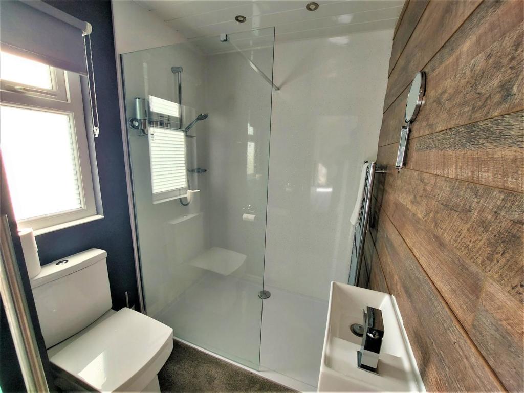 2 bedroom park home for sale in Malton Lane, Amotherby, Malton, YO17