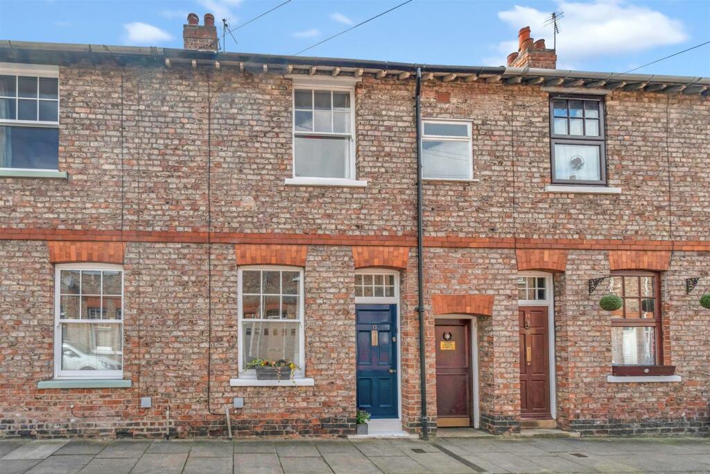 2 bedroom house for sale in Farndale Street, Fulford Road, YO10