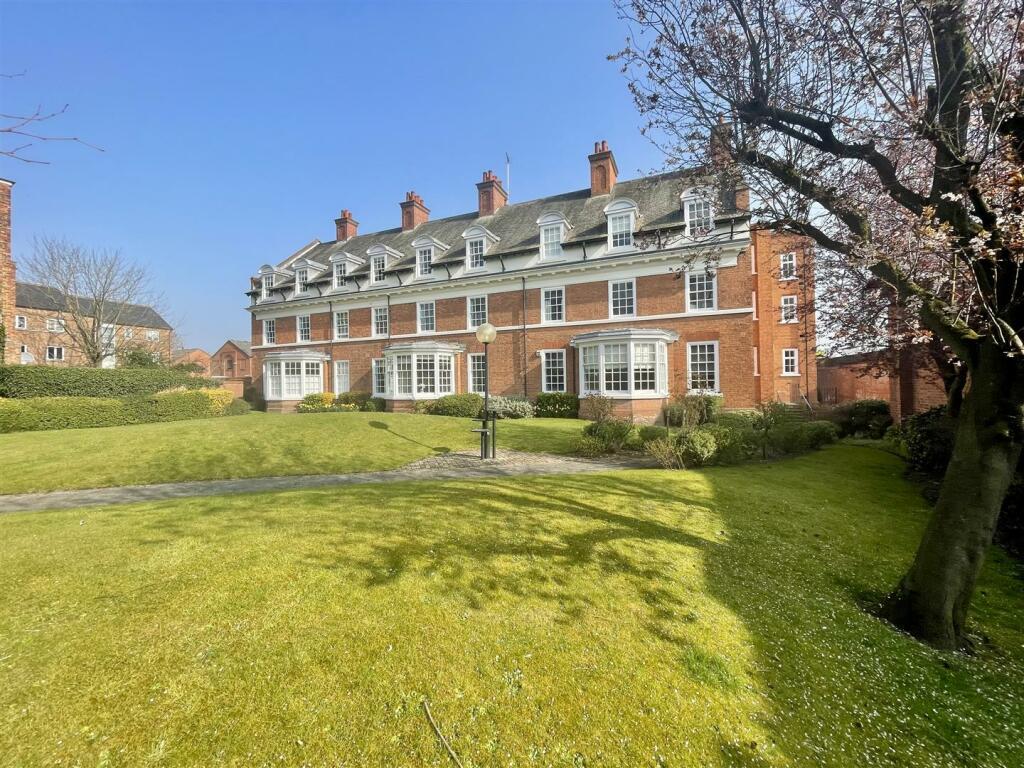 1 bedroom apartment for sale in 7 Feversham House, York, YO31