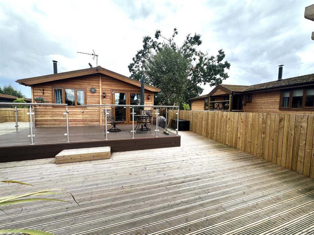 Main image of property: Hull Road, Wilberfoss, York