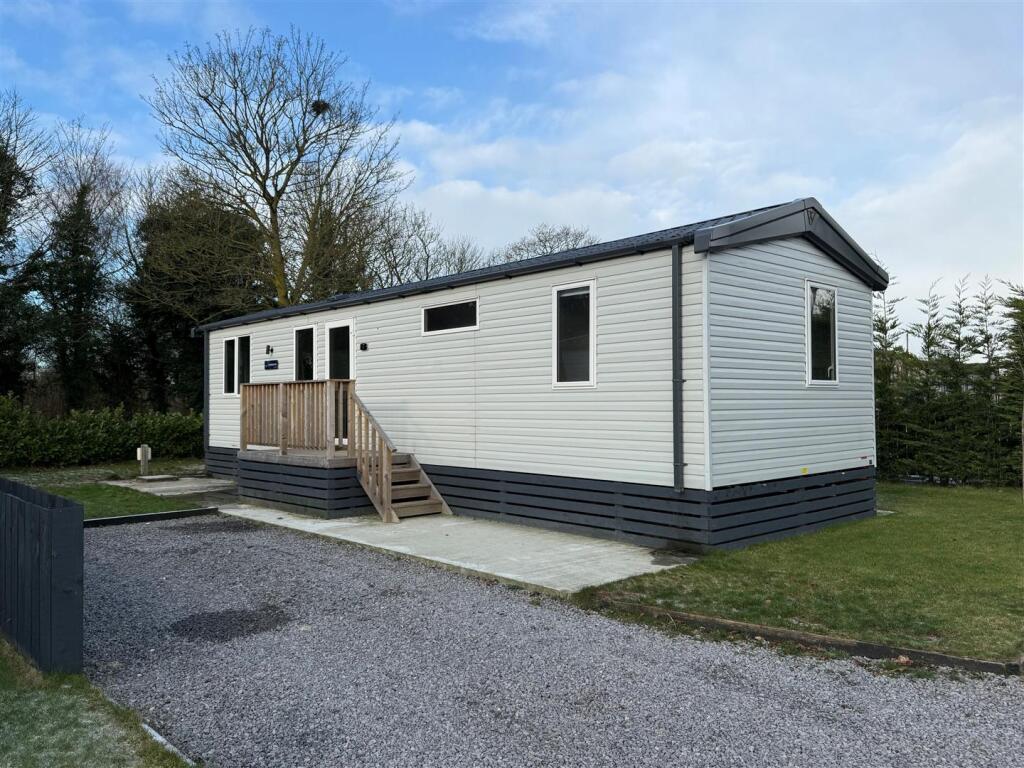 Main image of property: Feoffee Lane, Barmby Moor