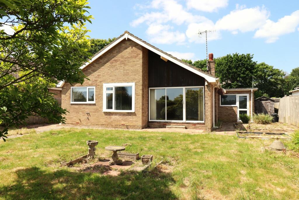 3 bedroom detached bungalow for sale in Hawkhurst Way, BexhillonSea, TN39
