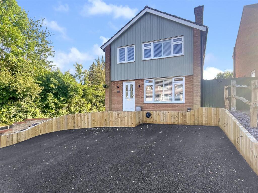 Main image of property: Pond End Road, Sonning Common