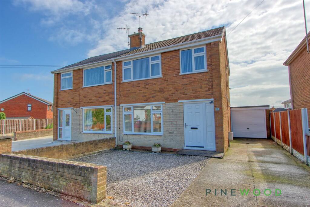 3 bedroom semidetached house for sale in Bramlyn Close, Clowne