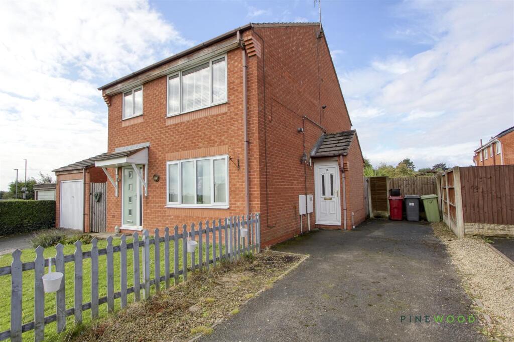 Main image of property: Markland Avenue, Clowne, Chesterfield, Derbyshire, S43