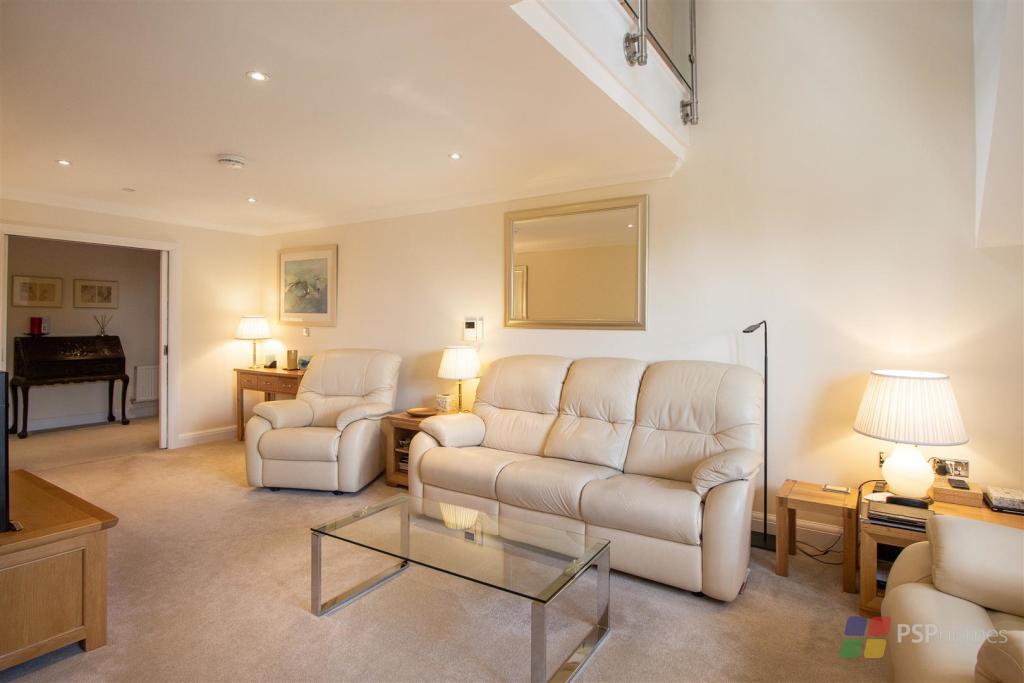 2 bedroom retirement property for sale in THE BEST RETIREMENT FLAT IN